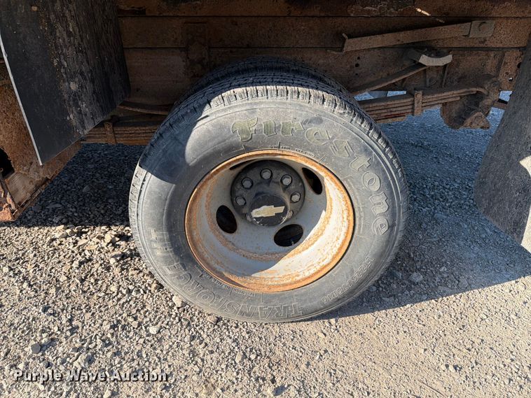 image for item FB8201 1995 Chevrolet C3500 dump flatbed pickup truck