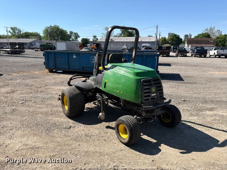 image for item FB8202 John Deere 3225C reel mower