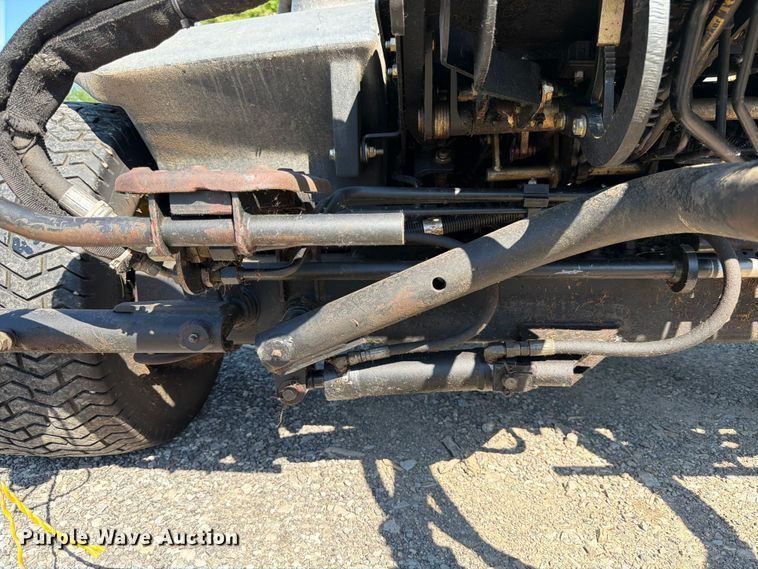 image for item FB8202 John Deere 3225C reel mower