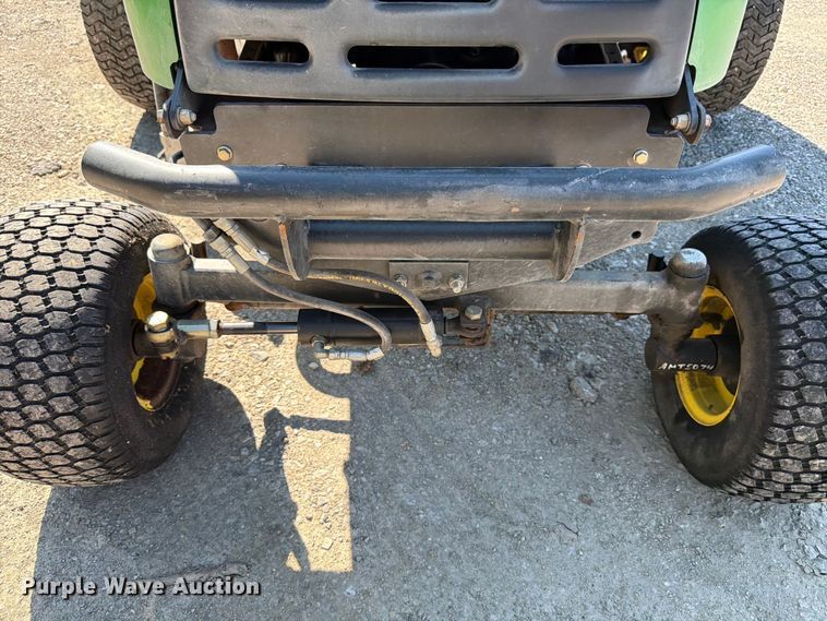 image for item FB8202 John Deere 3225C reel mower