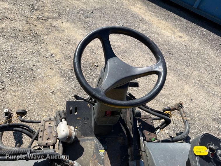 image for item FB8202 John Deere 3225C reel mower