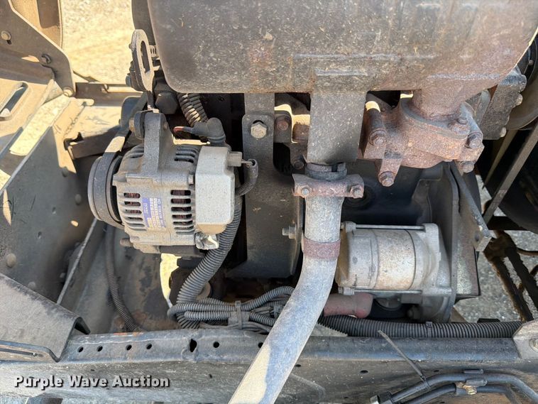 image for item FB8202 John Deere 3225C reel mower