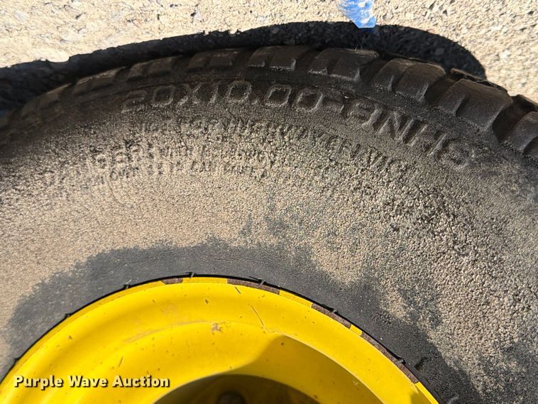 image for item FB8202 John Deere 3225C reel mower