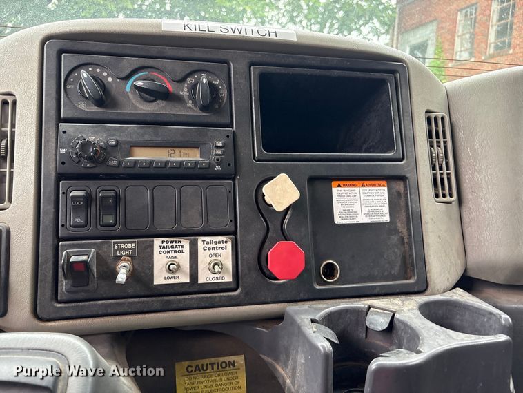 image for item FB8829 2013 International 7400 dump truck