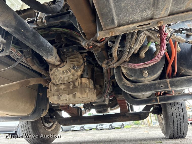 image for item FB8829 2013 International 7400 dump truck