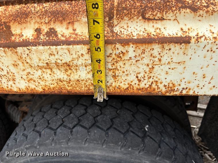 image for item FB8830 2010 International 7400 dump truck