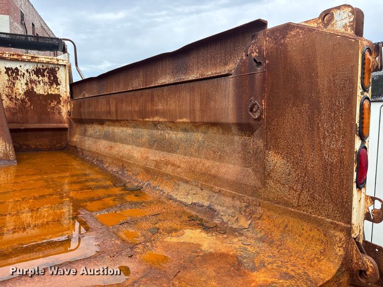 image for item FB8830 2010 International 7400 dump truck