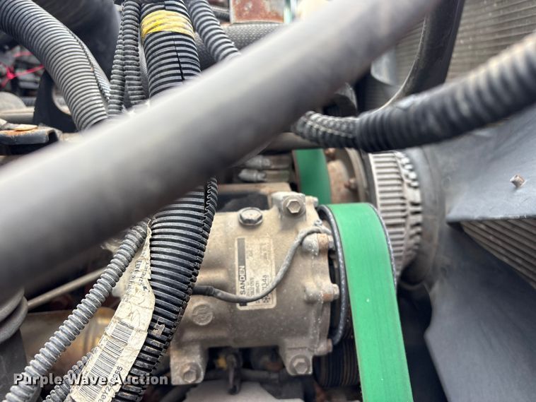 image for item FB8830 2010 International 7400 dump truck