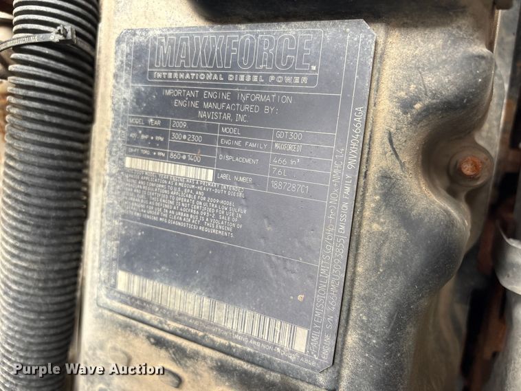 image for item FB8830 2010 International 7400 dump truck