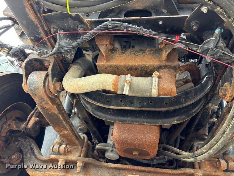 image for item FB8830 2010 International 7400 dump truck