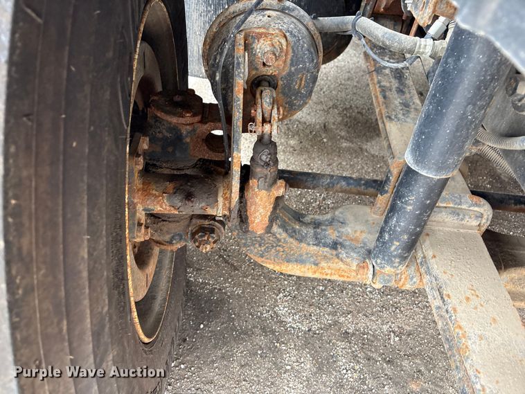 image for item FB8830 2010 International 7400 dump truck