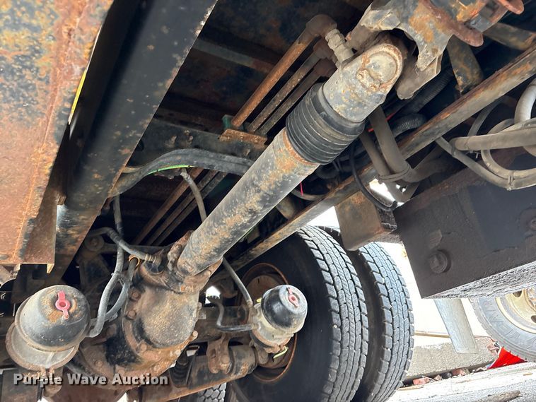 image for item FB8830 2010 International 7400 dump truck