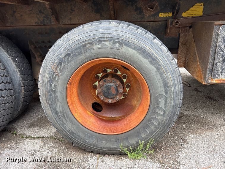 image for item FB8830 2010 International 7400 dump truck