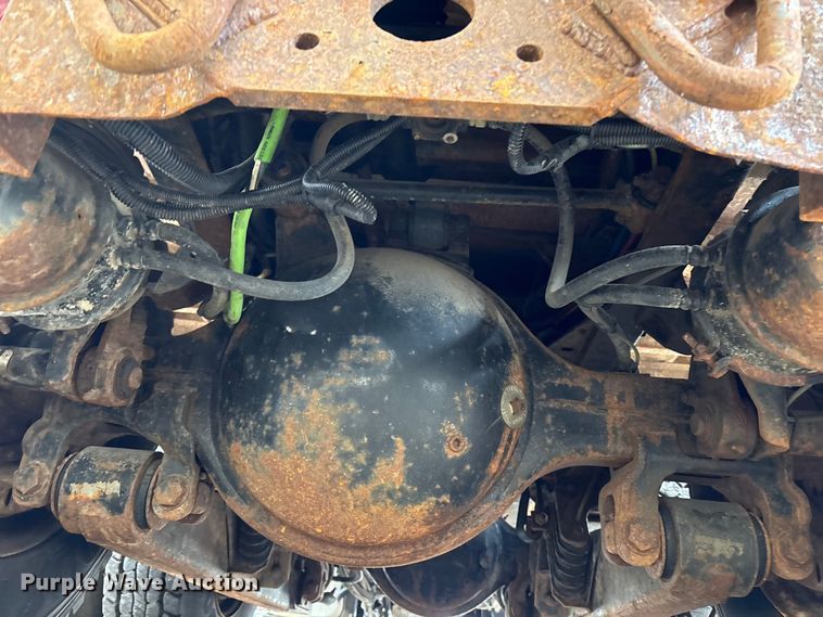 image for item FB8830 2010 International 7400 dump truck