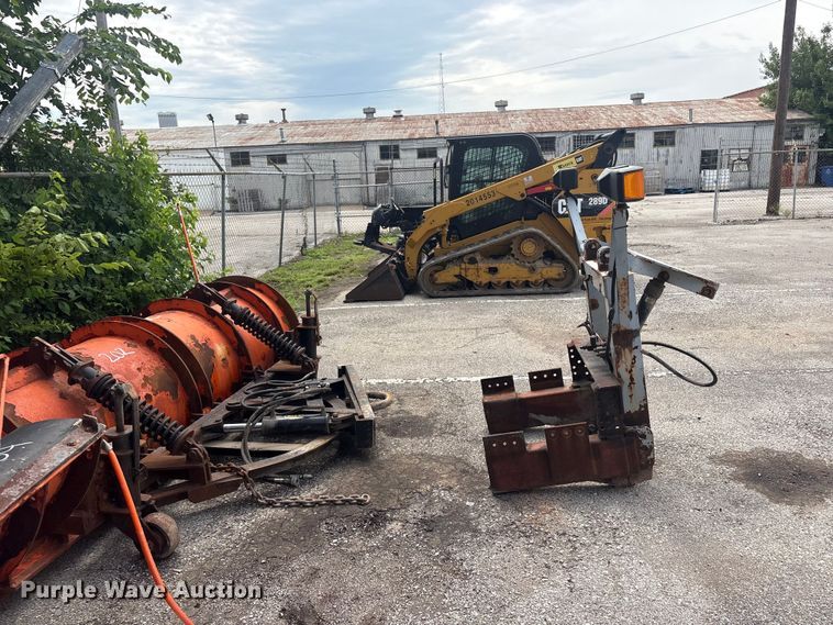 image for item FB8831 2010 Henderson snow plow