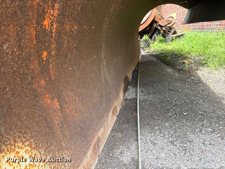 image for item FB8831 2010 Henderson snow plow