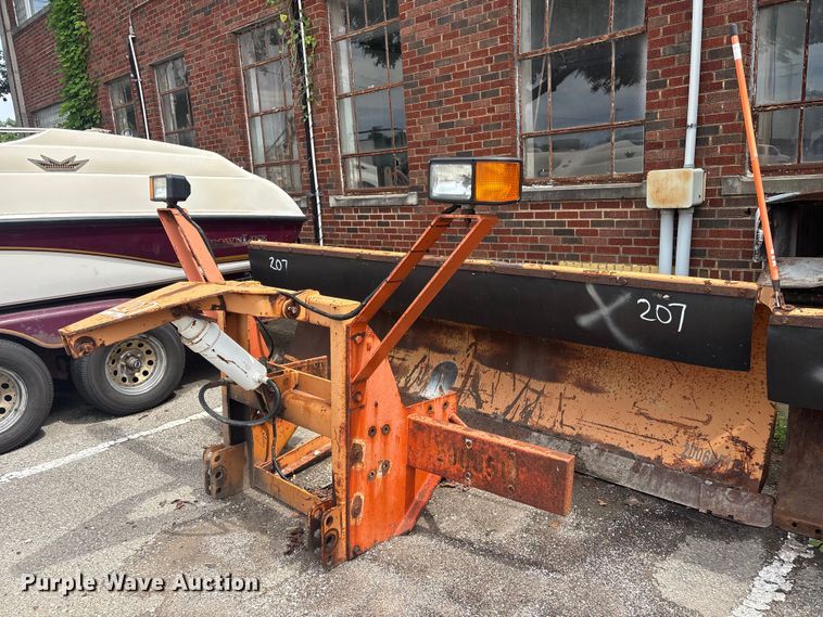 image for item FB8836 2006 Wausau snow plow