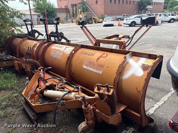 image for item FB8836 2006 Wausau snow plow