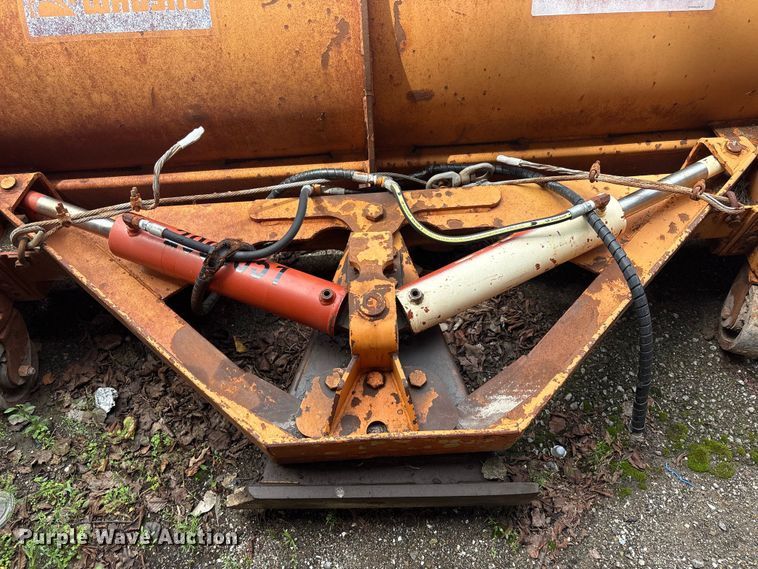 image for item FB8836 2006 Wausau snow plow