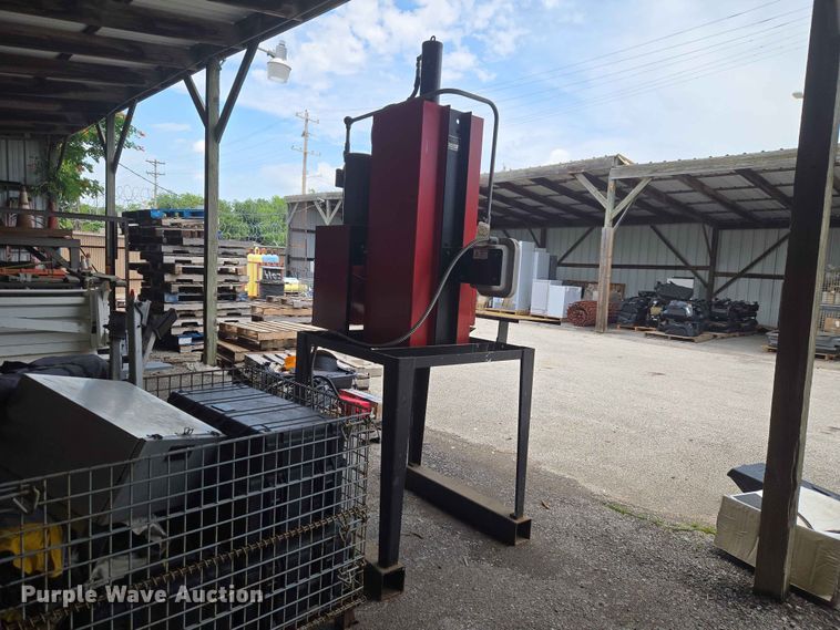 image for item FB8837 Teemark SUPER6-PM paint can crusher