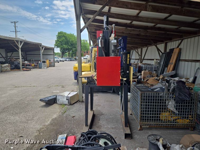 image for item FB8837 Teemark SUPER6-PM paint can crusher