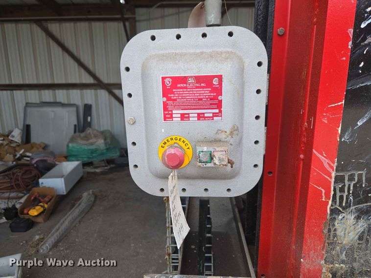 image for item FB8837 Teemark SUPER6-PM paint can crusher