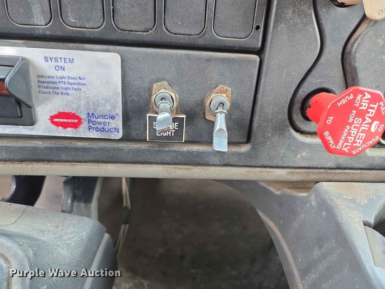 image for item FB8843 2009 International 7400 dump truck