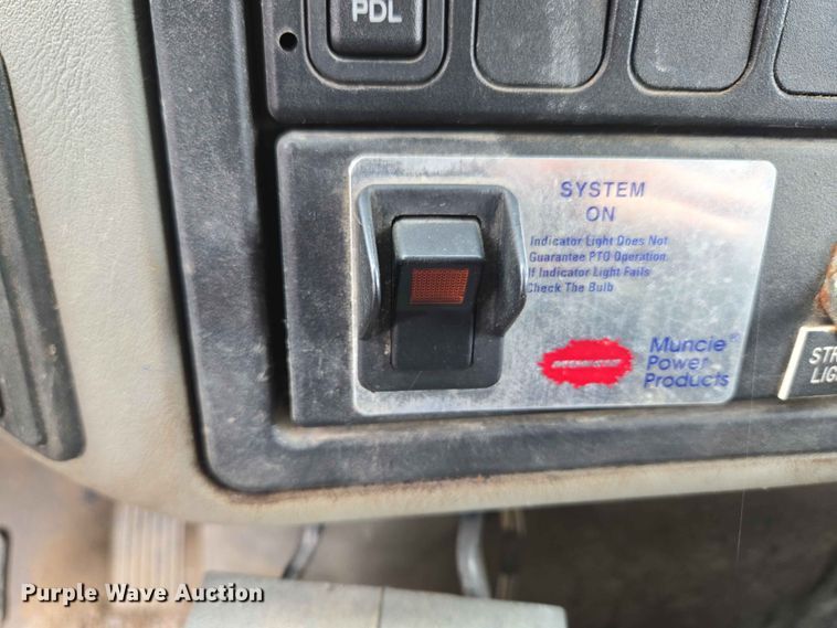 image for item FB8843 2009 International 7400 dump truck