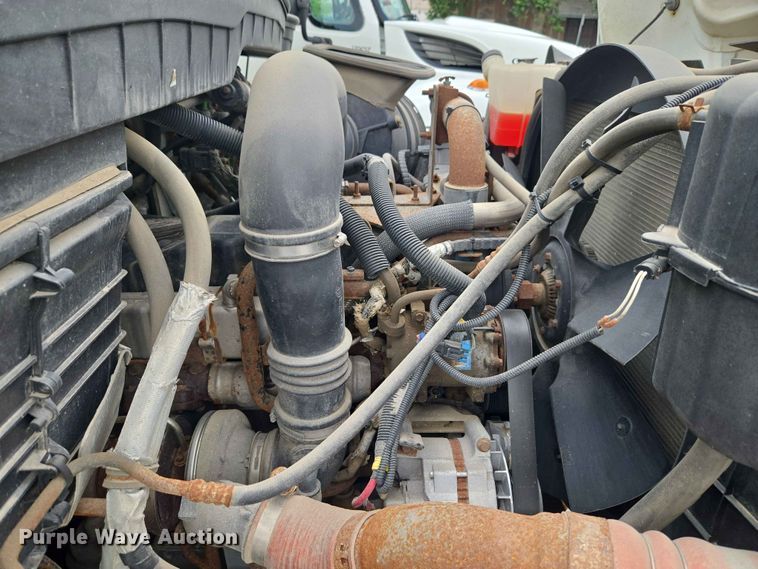 image for item FB8843 2009 International 7400 dump truck