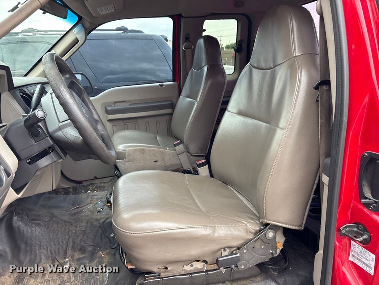 image for item FB8844 2008 Ford F250 Super Duty XL Ext. Cab pickup truck