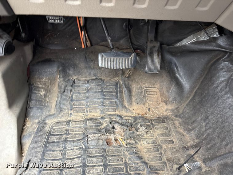 image for item FB8844 2008 Ford F250 Super Duty XL Ext. Cab pickup truck