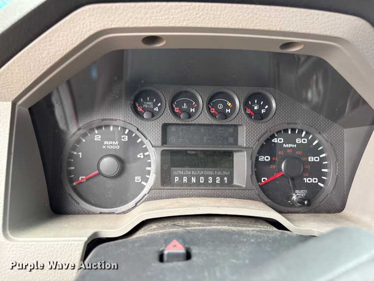 image for item FB8844 2008 Ford F250 Super Duty XL Ext. Cab pickup truck