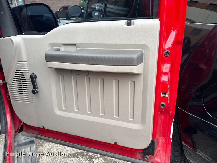 image for item FB8844 2008 Ford F250 Super Duty XL Ext. Cab pickup truck