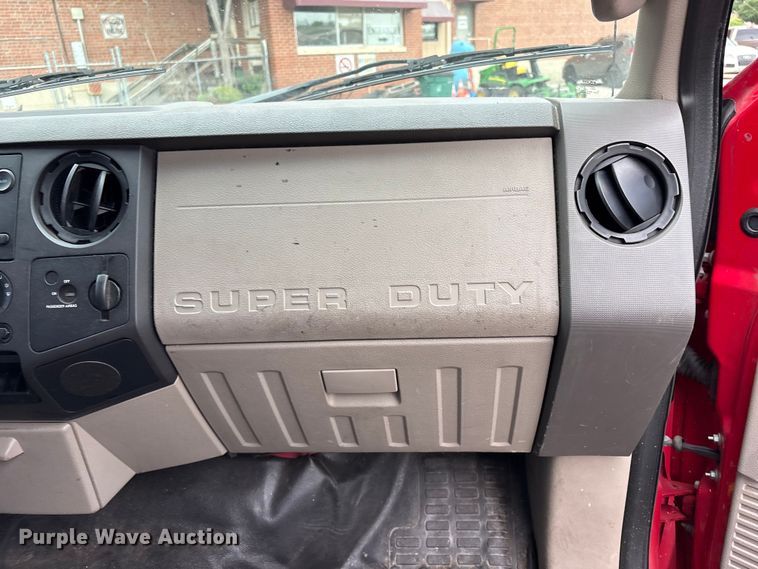 image for item FB8844 2008 Ford F250 Super Duty XL Ext. Cab pickup truck