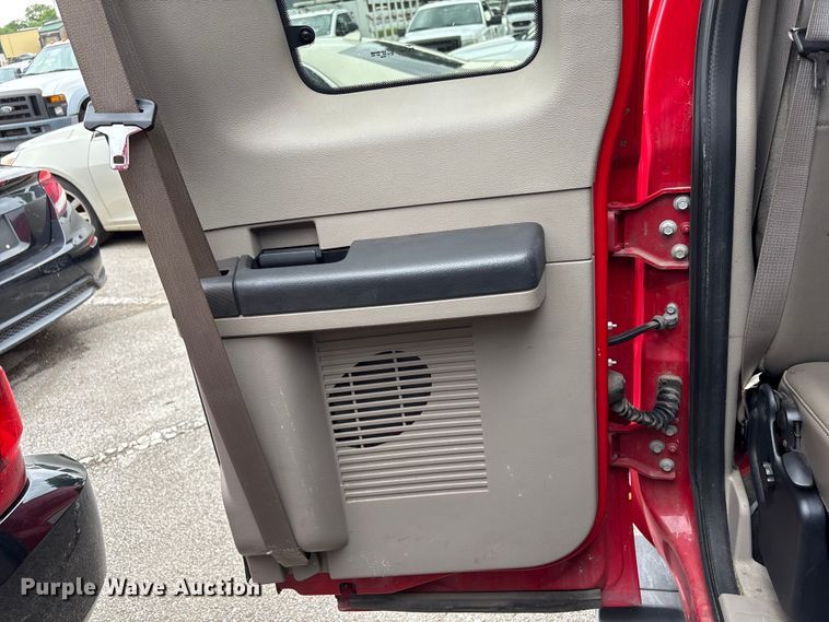 image for item FB8844 2008 Ford F250 Super Duty XL Ext. Cab pickup truck