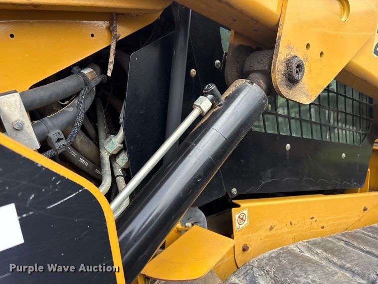 image for item FB8845 2014 Caterpillar 289D tracked skid steer loader