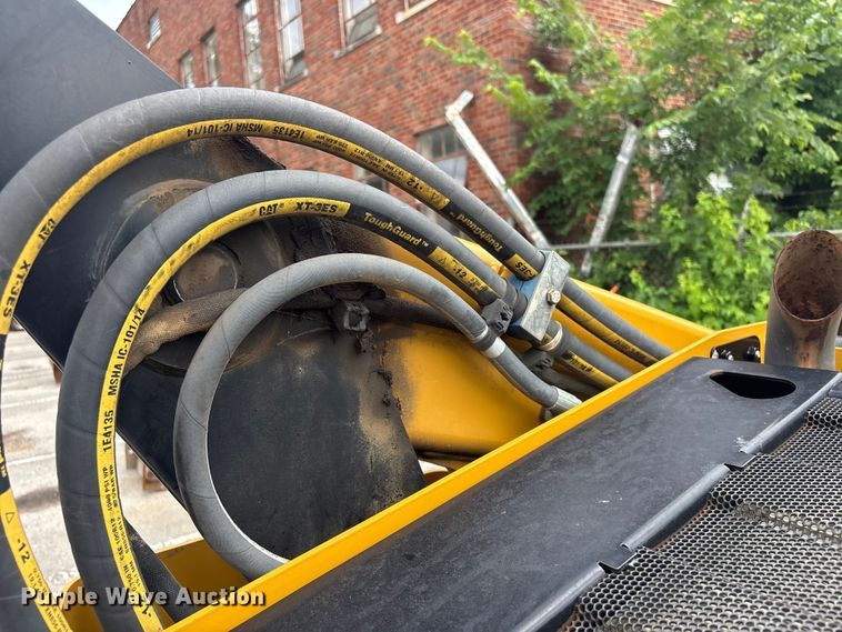 image for item FB8845 2014 Caterpillar 289D tracked skid steer loader