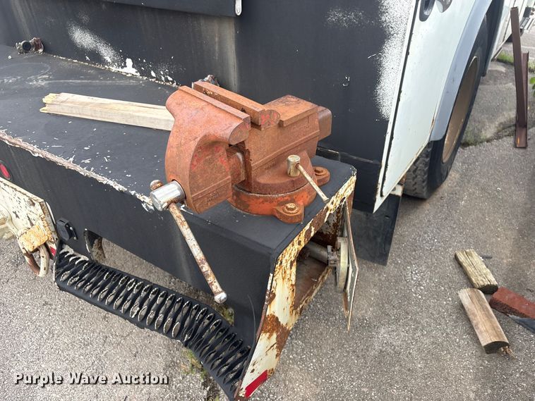 image for item FB8846 2010 International 4400 utility / service truck