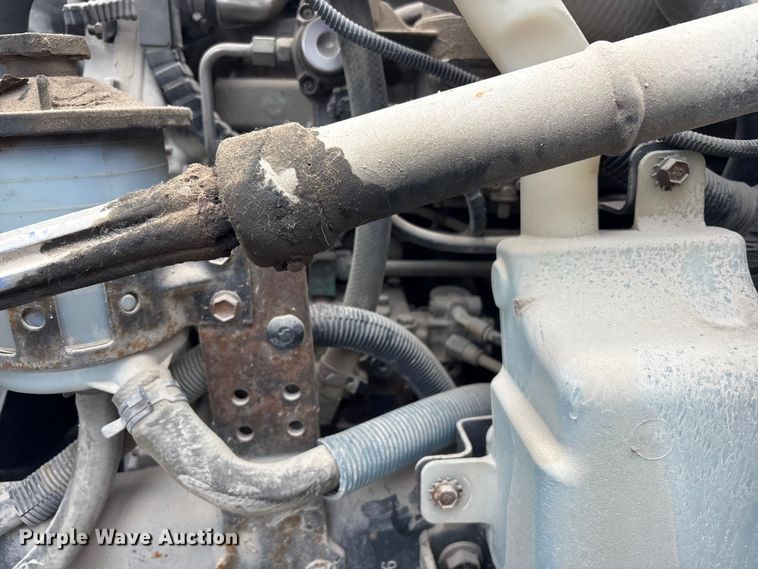 image for item FB8846 2010 International 4400 utility / service truck