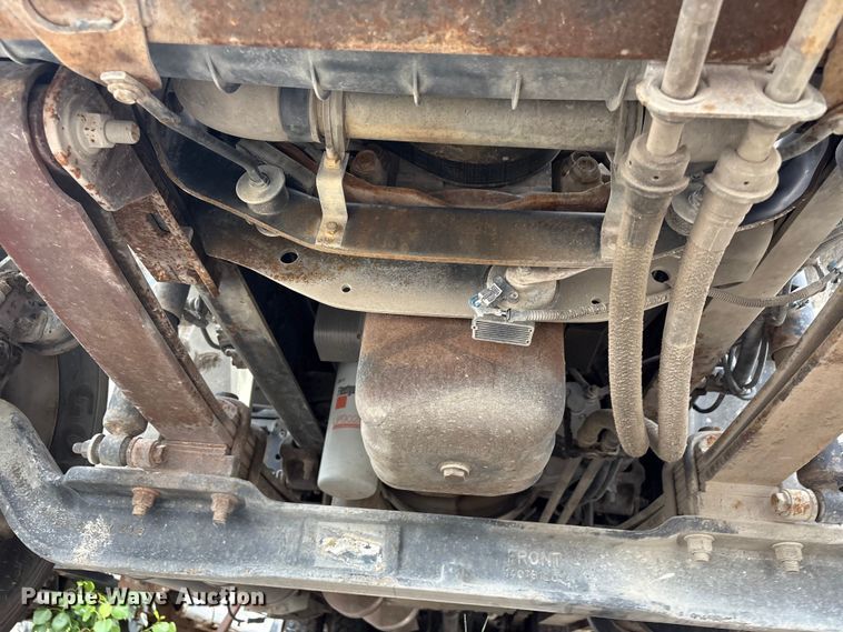 image for item FB8846 2010 International 4400 utility / service truck
