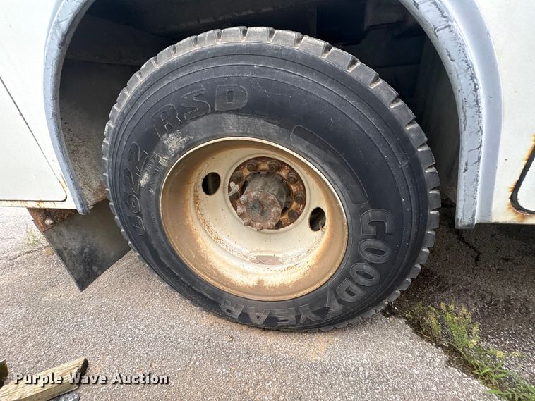 image for item FB8846 2010 International 4400 utility / service truck