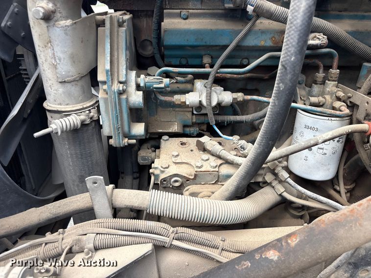image for item FB8847 1997 International 4900 dump truck