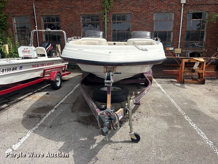image for item FB8848 1995 CrownLine boat