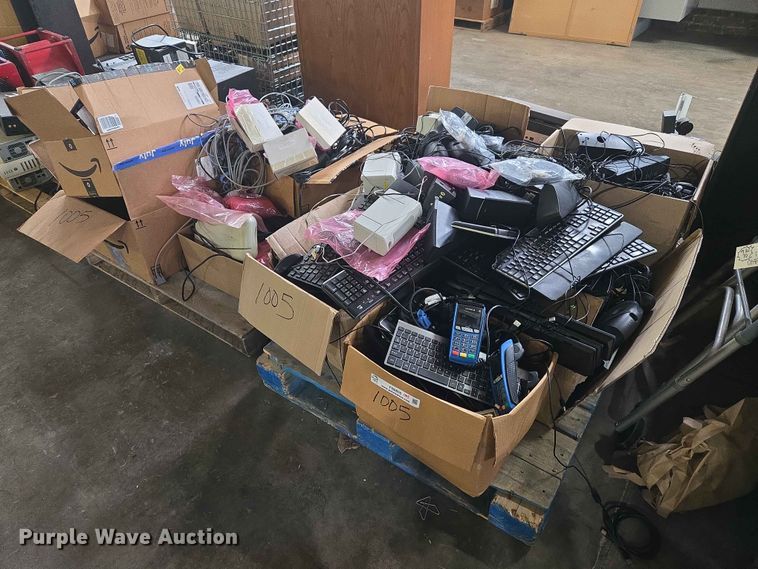 image for item FB8850 Computer equipment