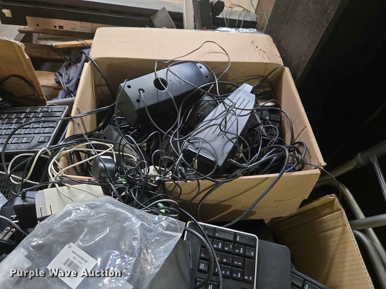 image for item FB8850 Computer equipment