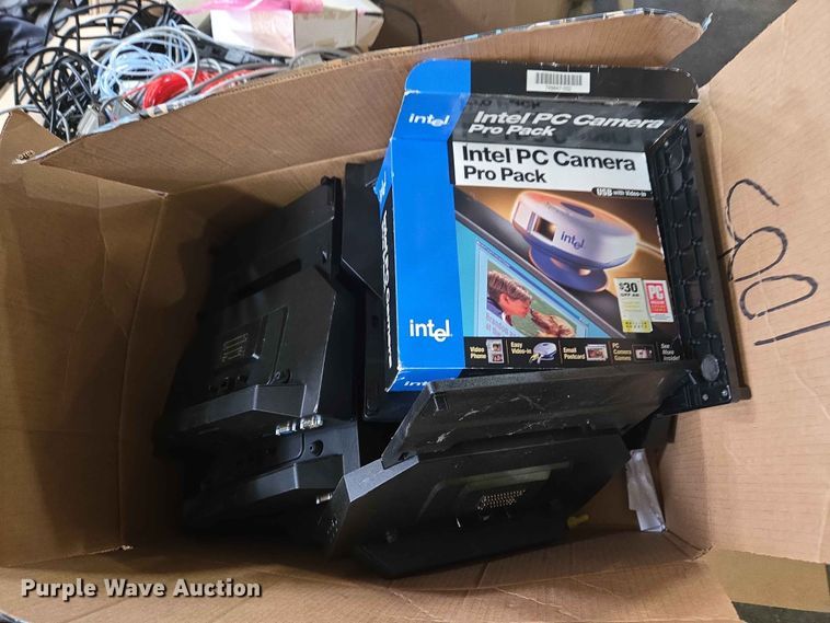 image for item FB8850 Computer equipment