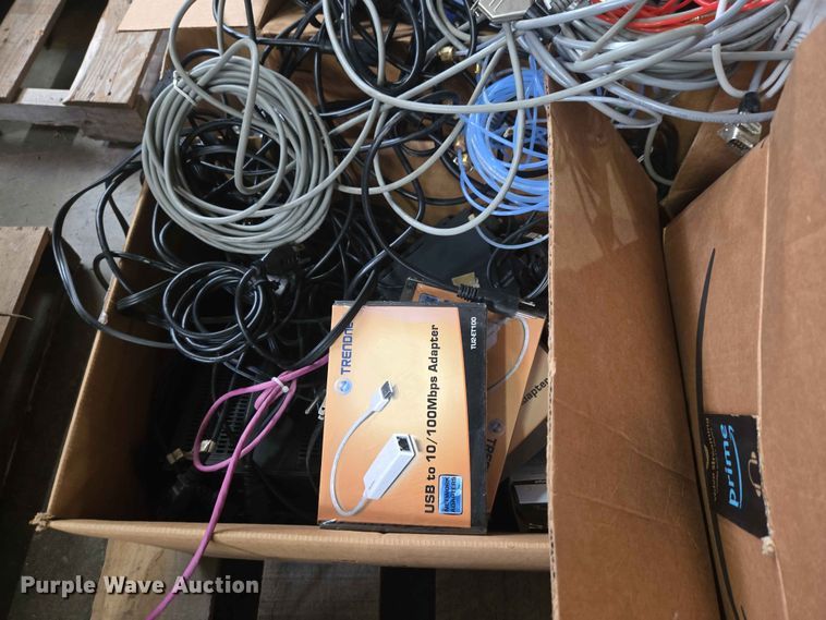 image for item FB8850 Computer equipment