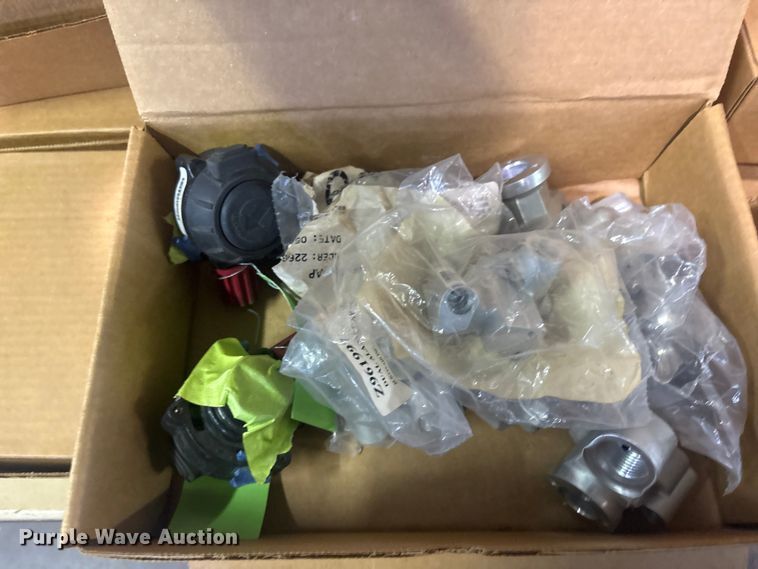 image for item FB8852 SCBA equipment