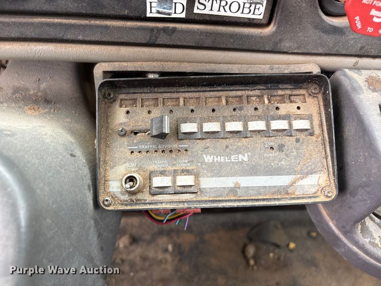 image for item FB8856 2011 International 7400 utility / service truck