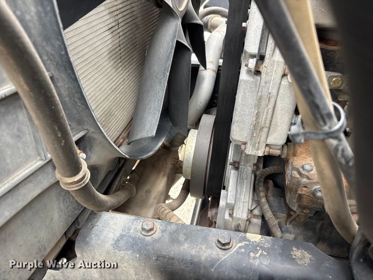 image for item FB8856 2011 International 7400 utility / service truck